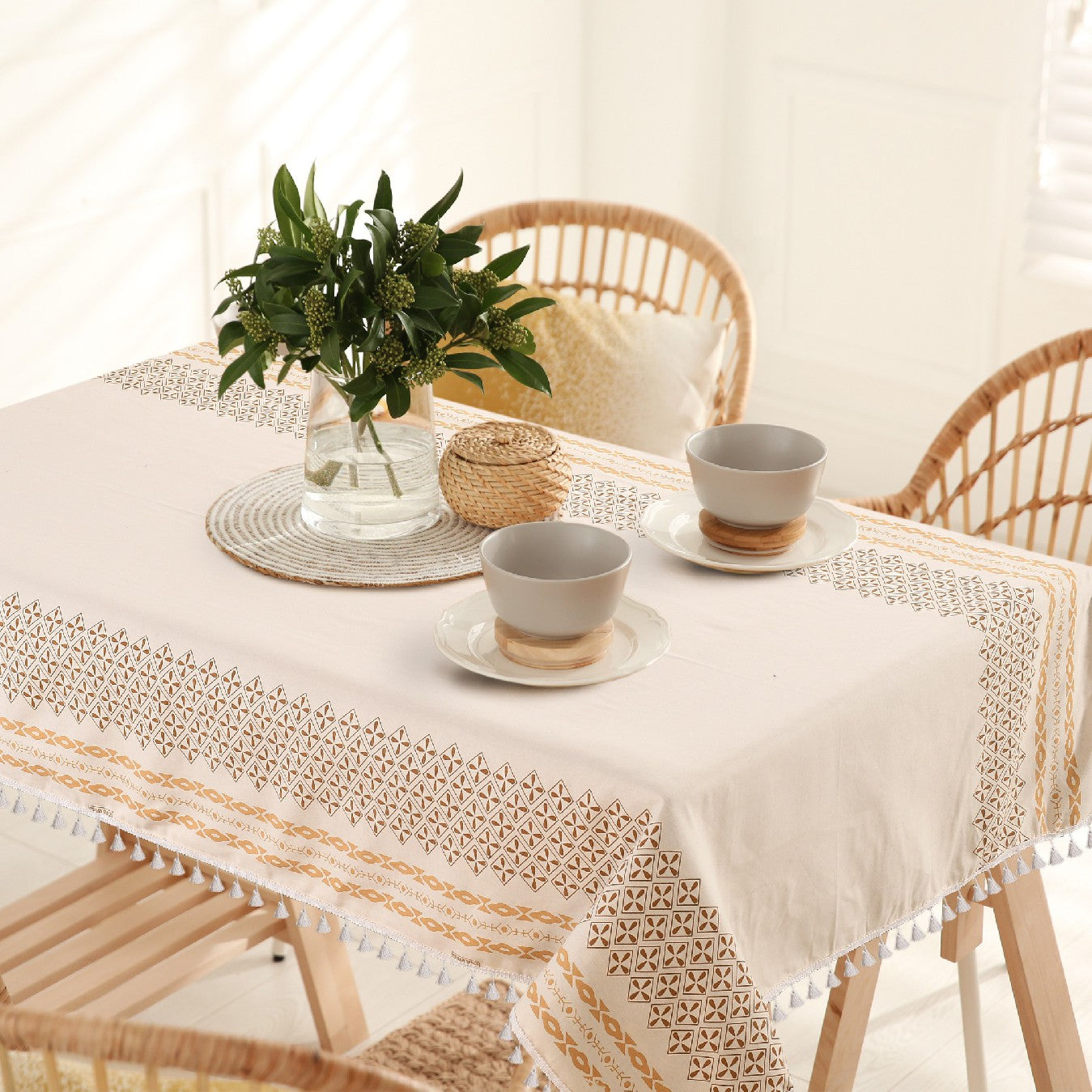 The Timeless Elegance of Table Runners: A Fusion of Utility and Style
