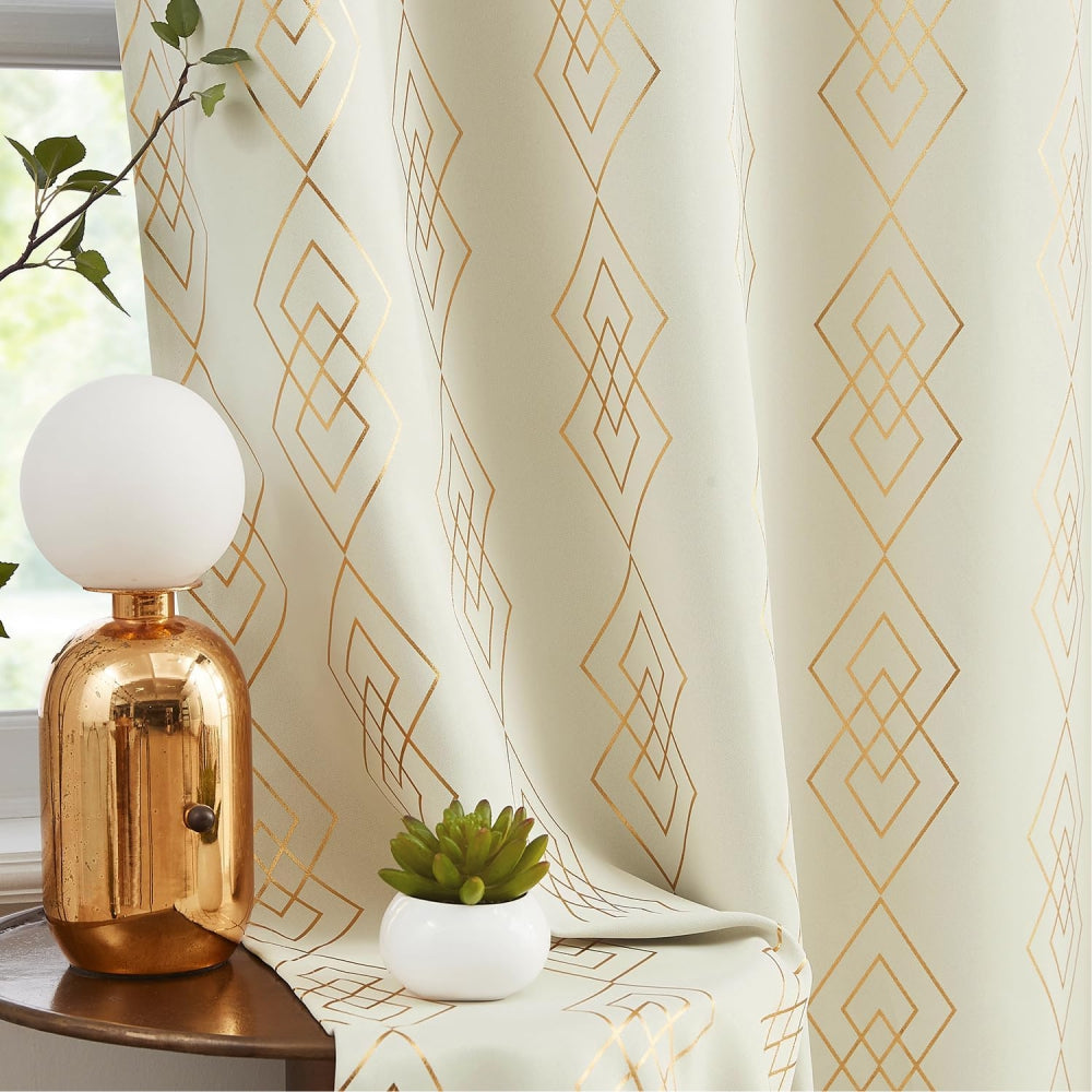 The Green Color of Curtains: Symbolism, Design, and Environmental Impact