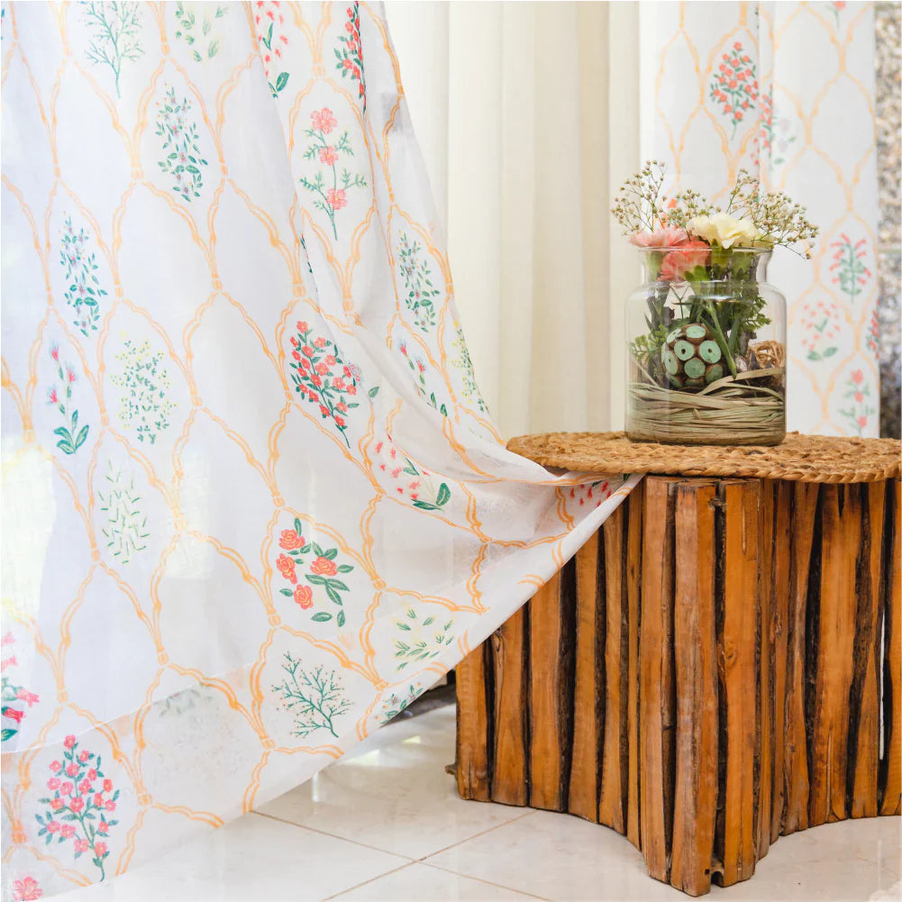 Choosing the right curtains for a cream wall