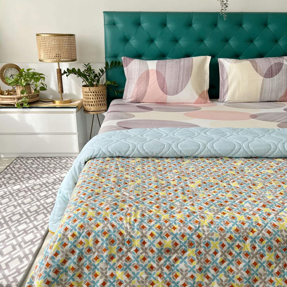 Oval Brown Cotton Double Bedsheet and AC Blanket Combo pack