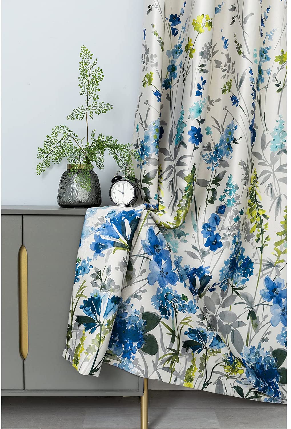 Thick Curtains for Winter: Benefits, Uses, and How to Choose