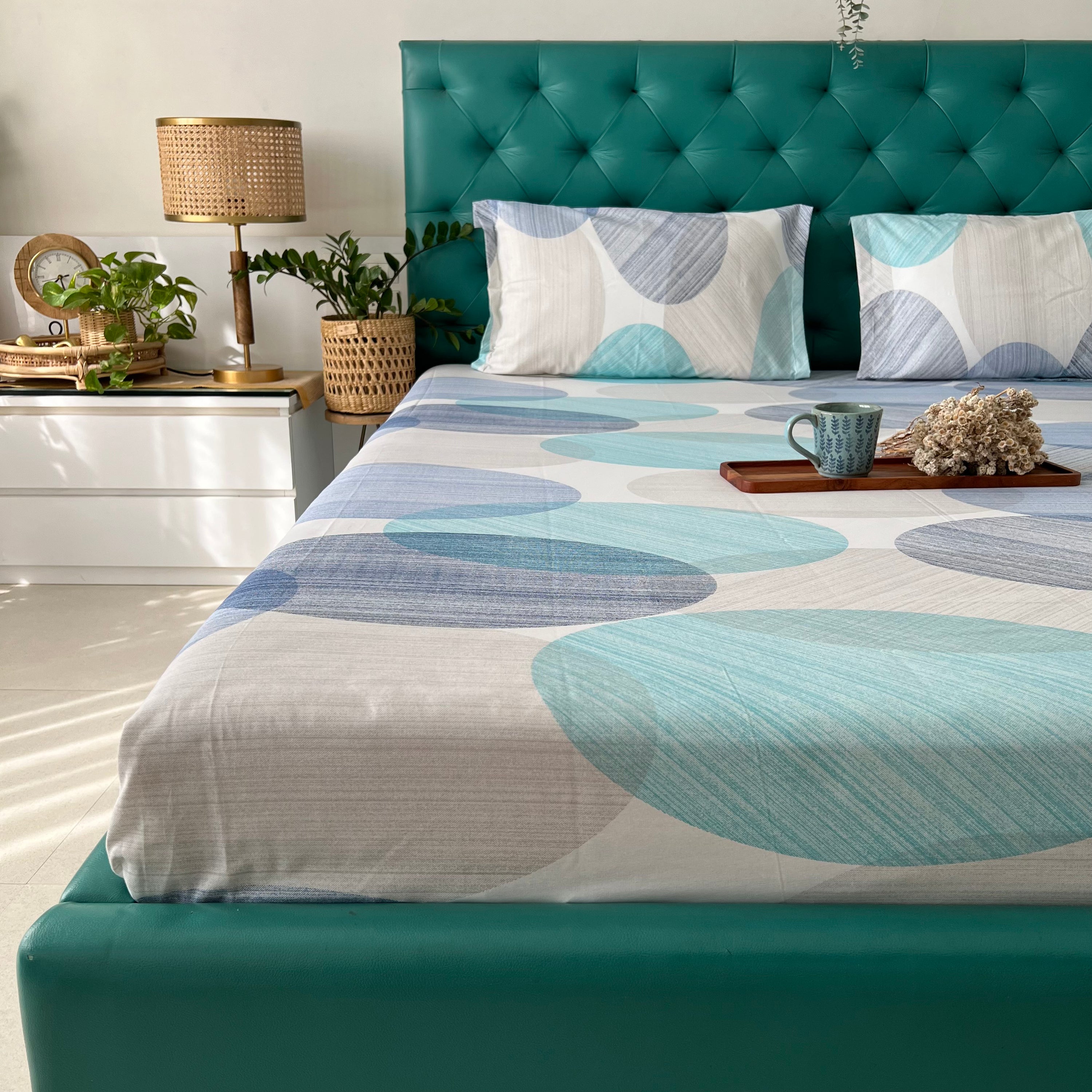 The Difference Between a Mattress Cover and a Mattress Protector: Making the Right Choice for Your Bed