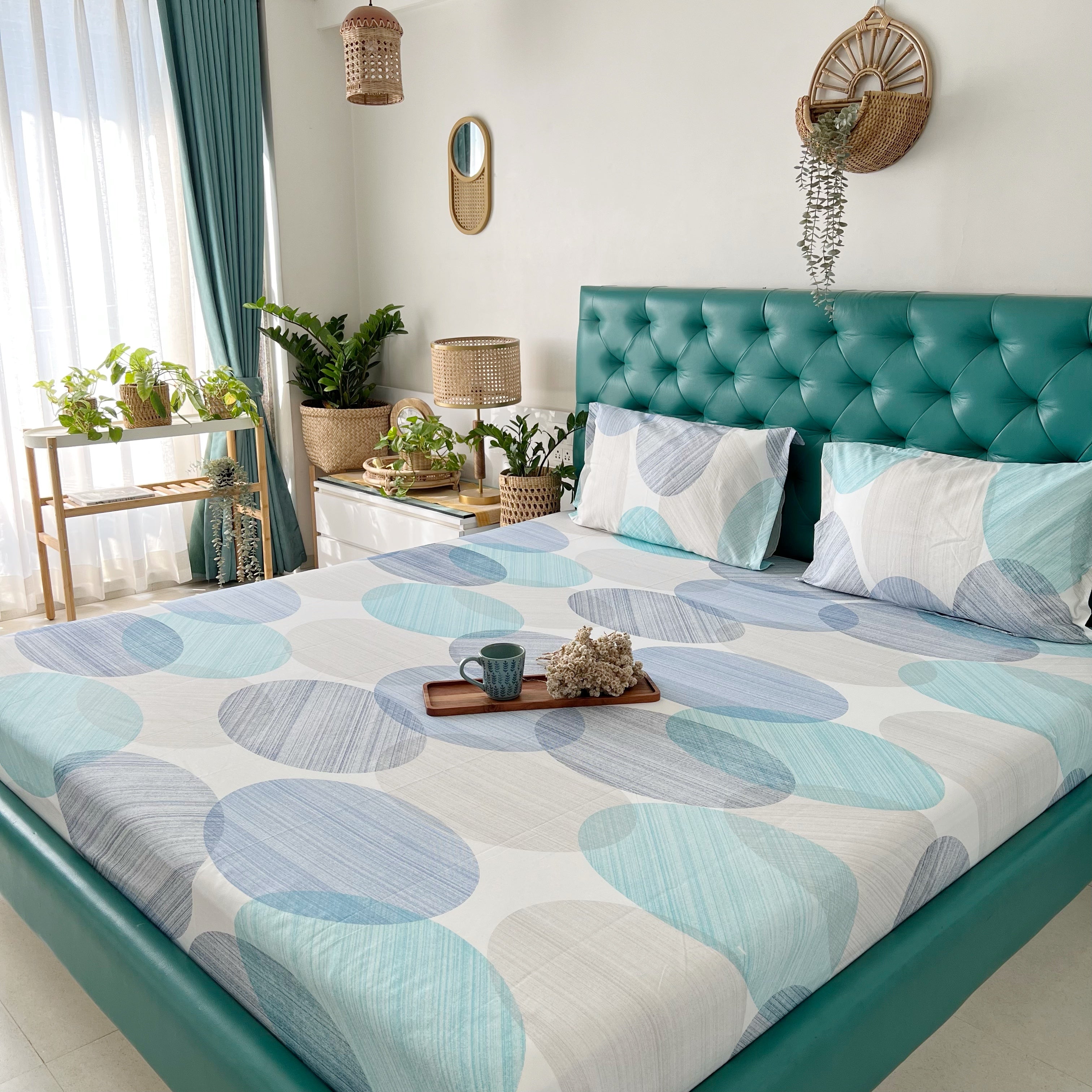 Pros and Cons of Using Fitted Bedsheets: Finding the Perfect Fit for Your Bedding Needs
