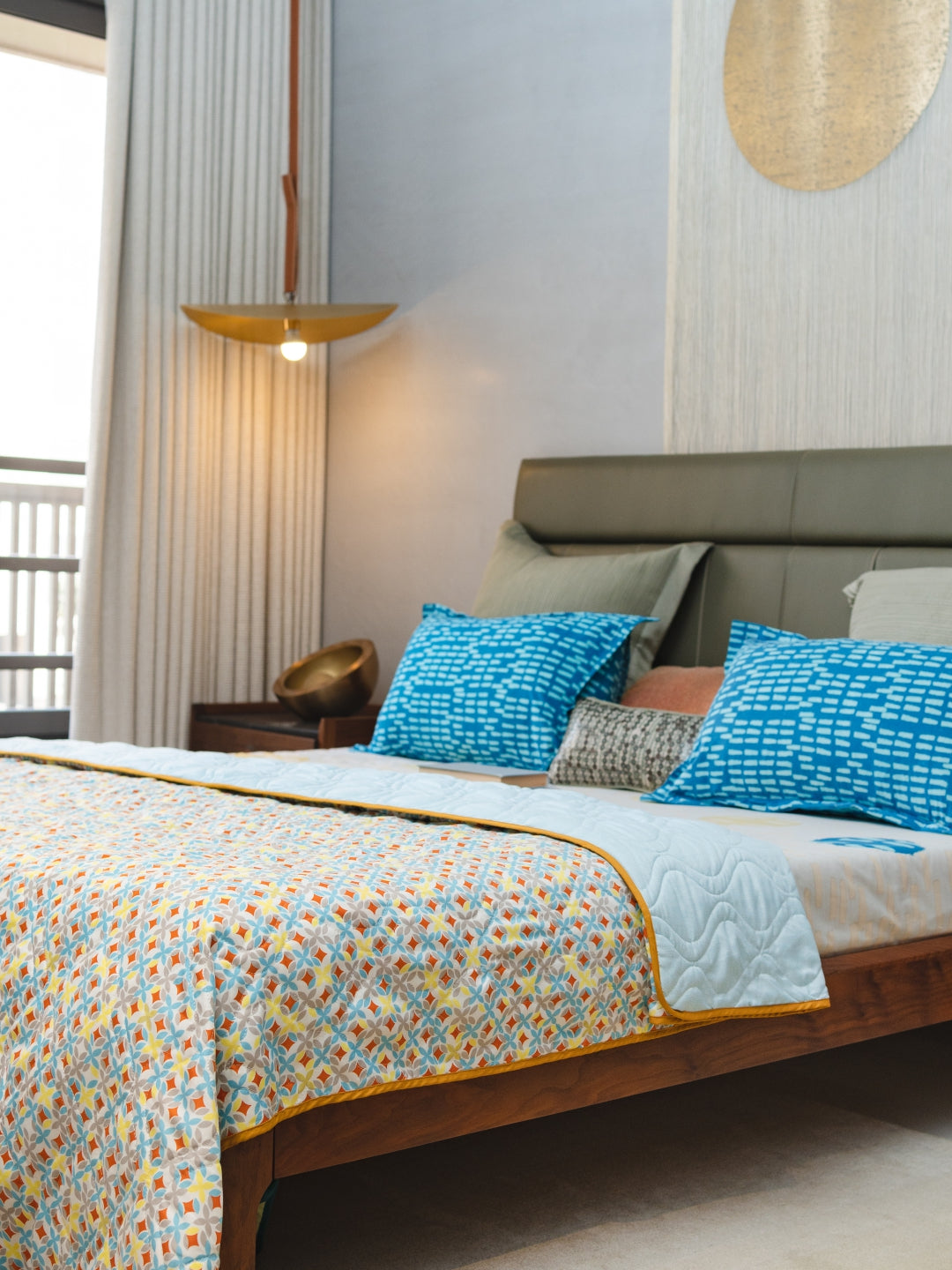 The Perfect Way to Fold a Blanket: Keeping Your Space Neat and Tidy