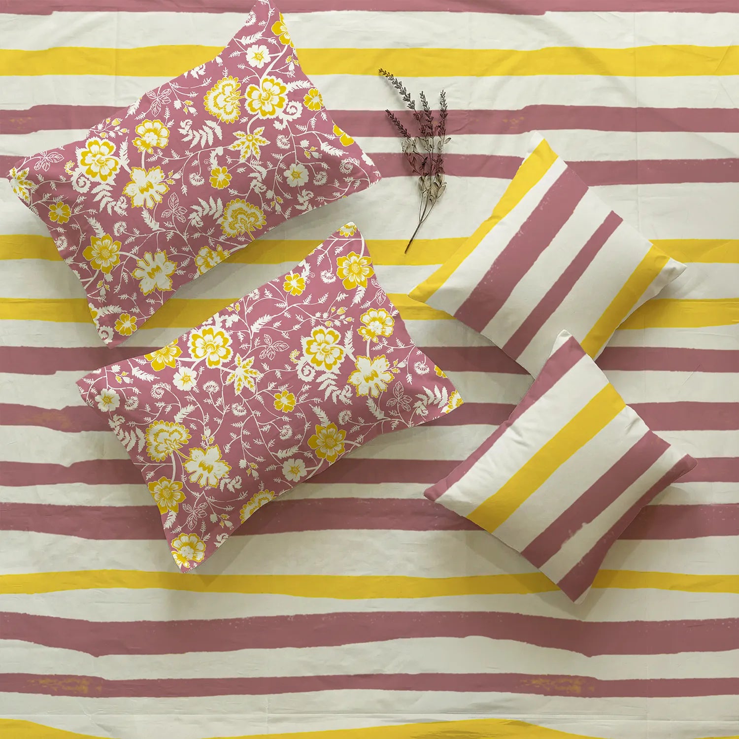 5 PC Cotton Bedsheet Set with 2 Pillow + 2 Cushion Covers - Streak Muddy Pink