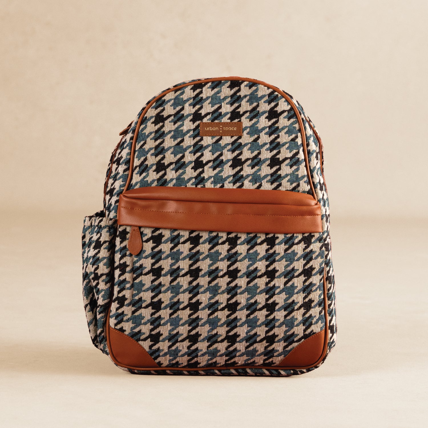 The GoNomad - Canvas Daily Commute Backpack, Houndstooth Green-Black