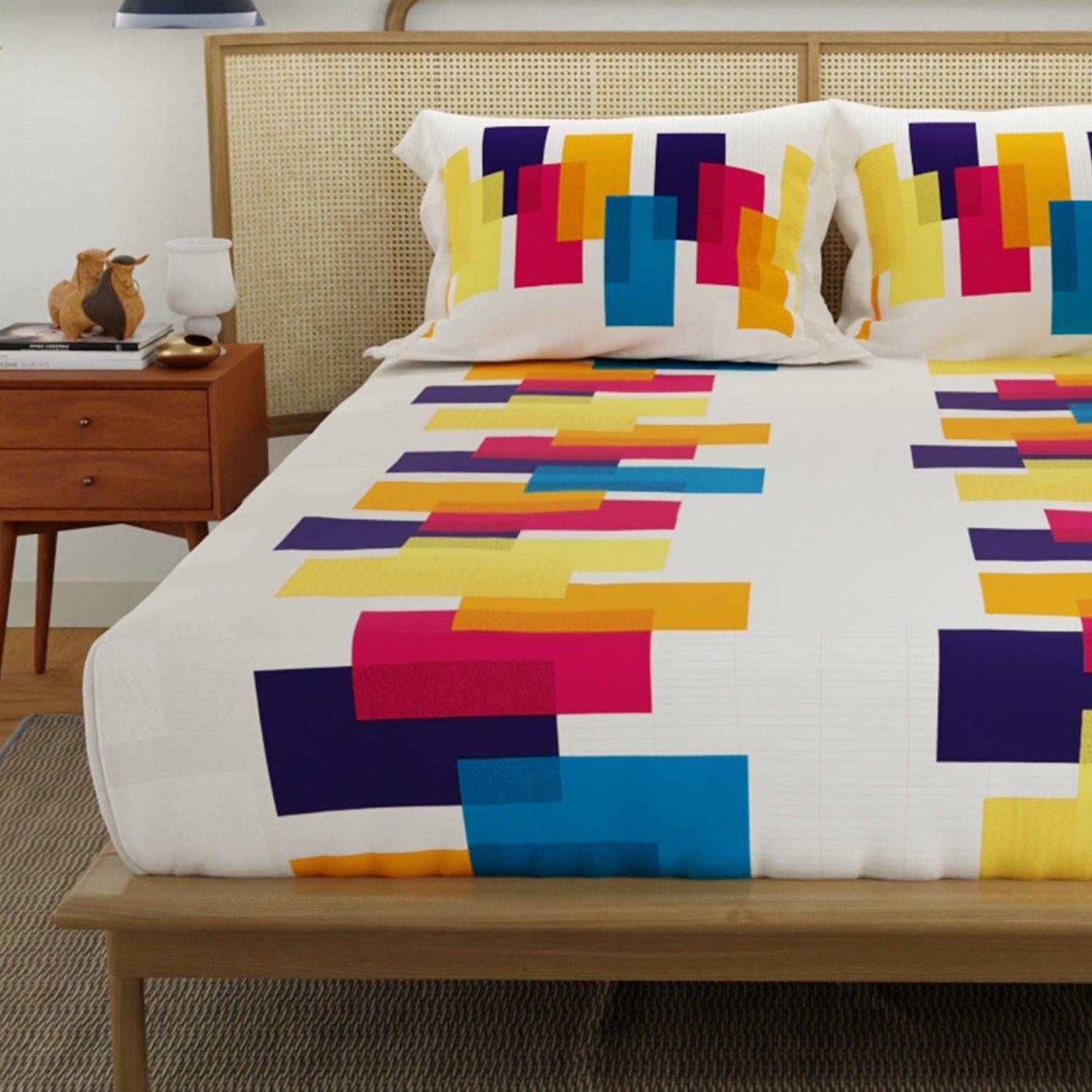 Divine Collection - 144 TC 100%  Cotton Double Bedsheet with 2 Pillow Covers, Venus Beige