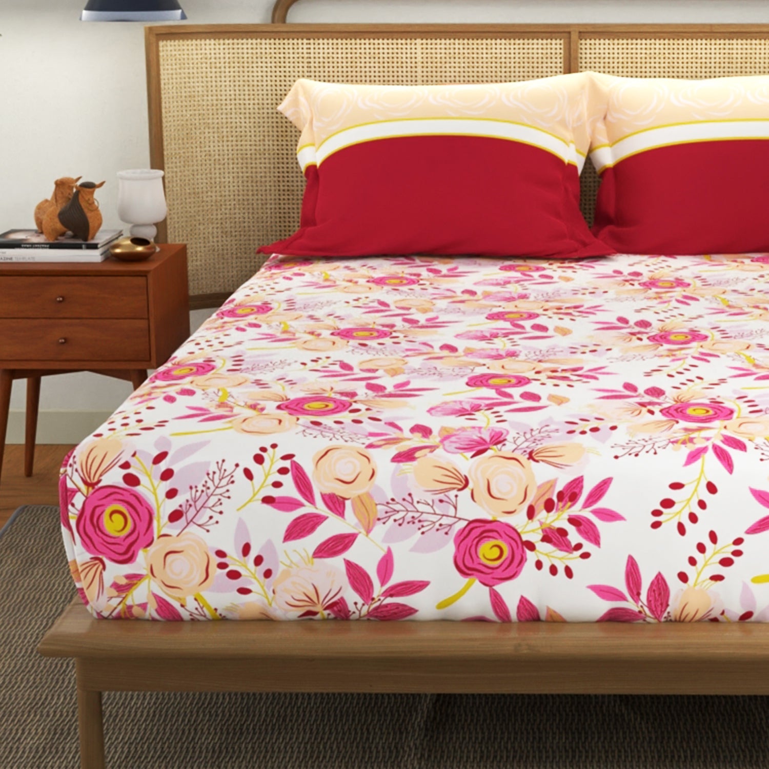 Divine Collection - 144 TC 100%  Cotton Double Bedsheet with 2 Pillow Covers, Earth Pink