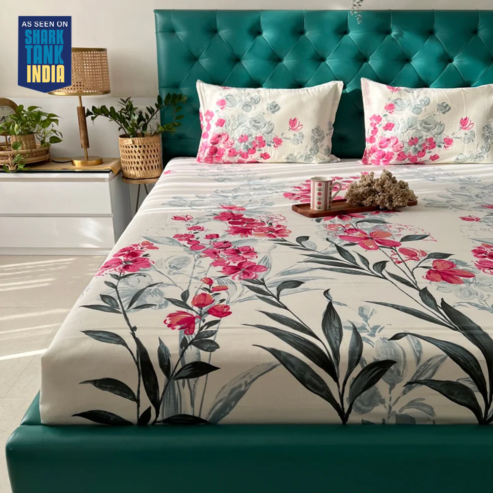 Earthy Green & Pink Cotton Double Bedsheet Set – Modern Triangle Stripe Design with Pillow Covers main image 1