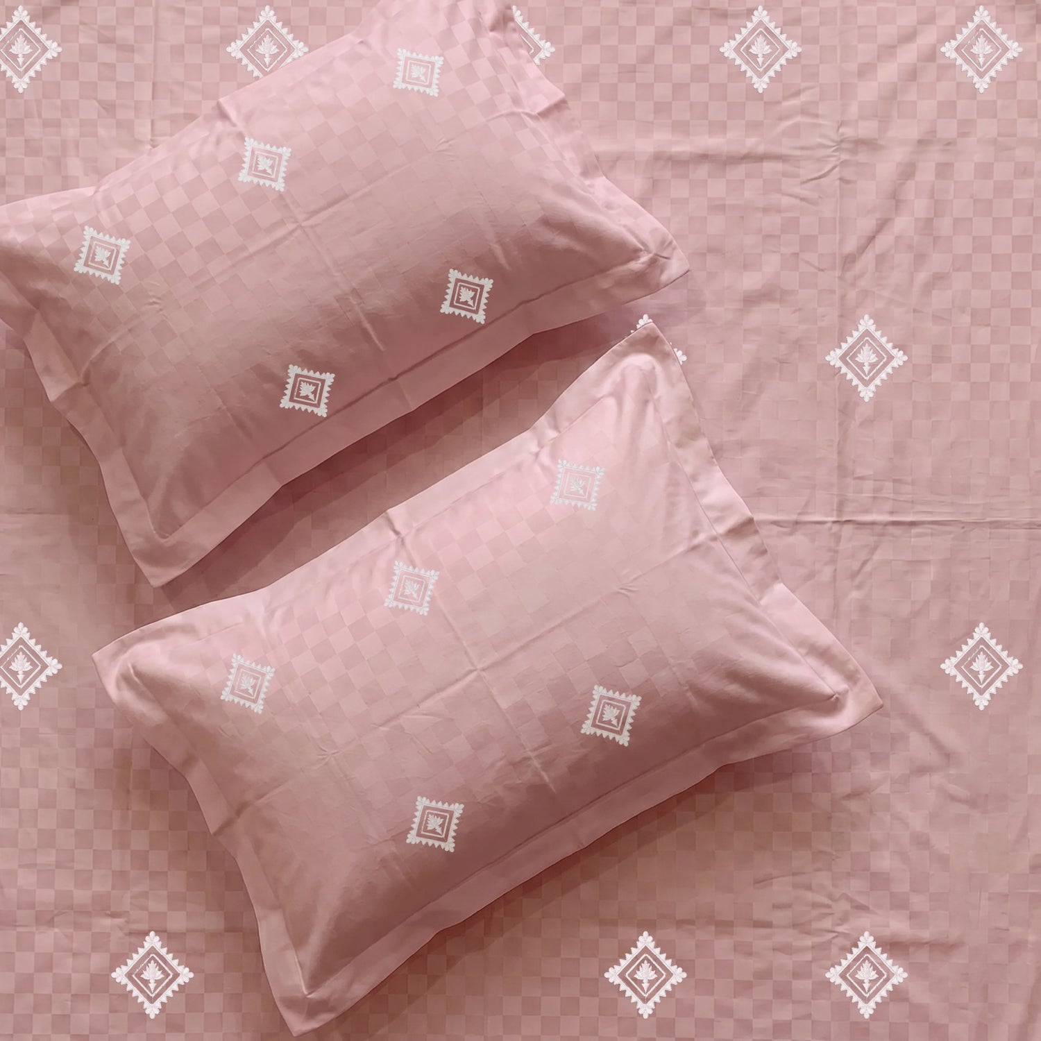 300 TC Super Soft King Bedsheet, Premium Embroidery Bedsheet - Diamond Dusty Pink