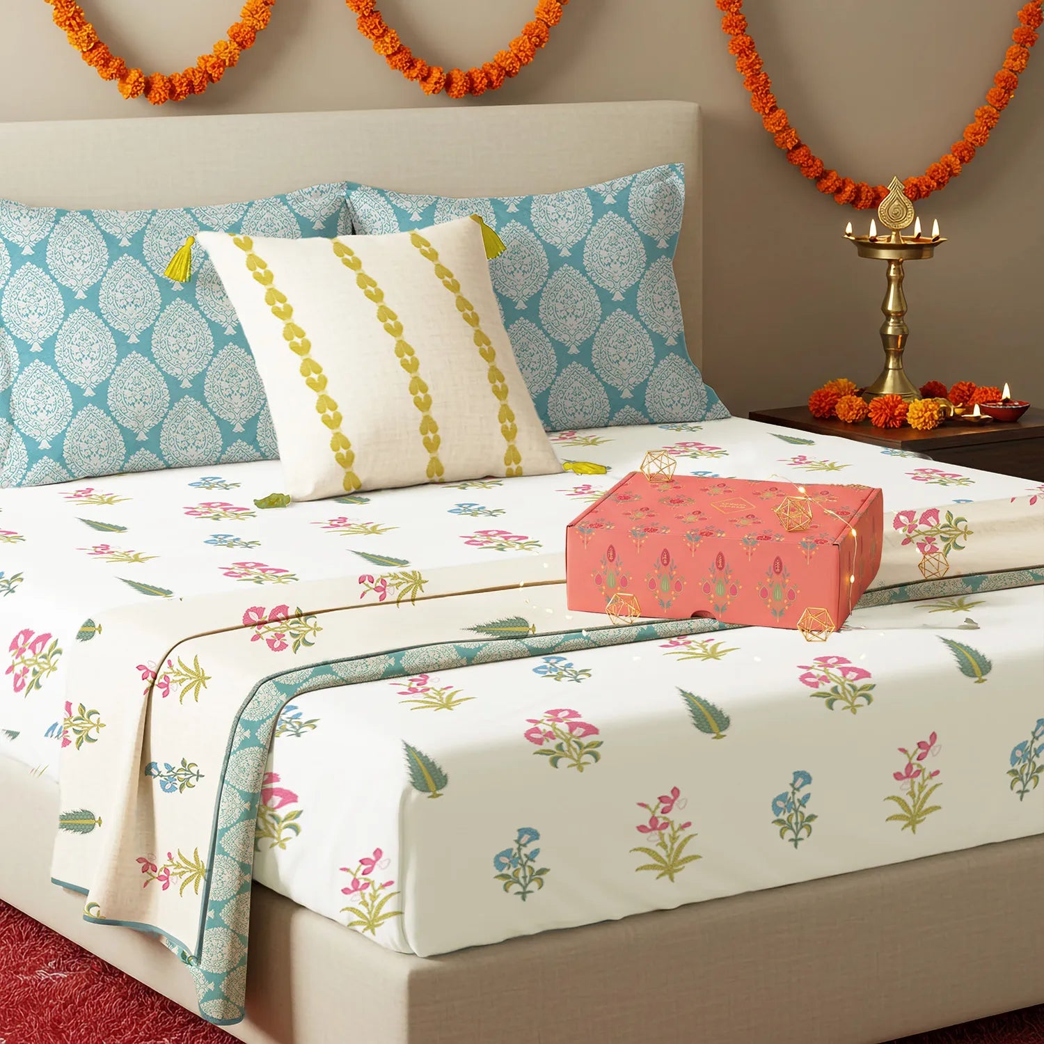 6 Pc Cotton Bedding Set in Gift Box, High Garden Red