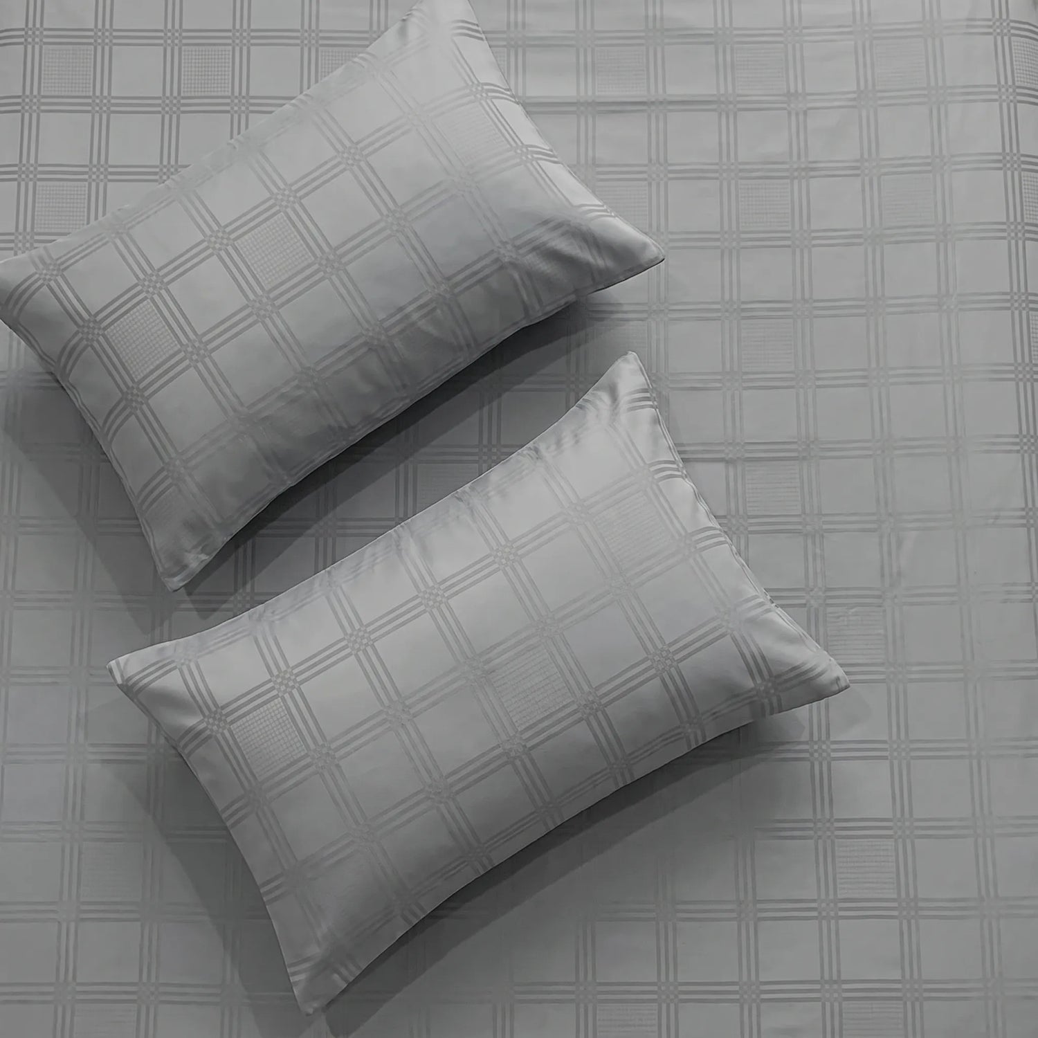 300 TC Super Soft King Bedsheet, Self Woven Checks Design - Grey Checks