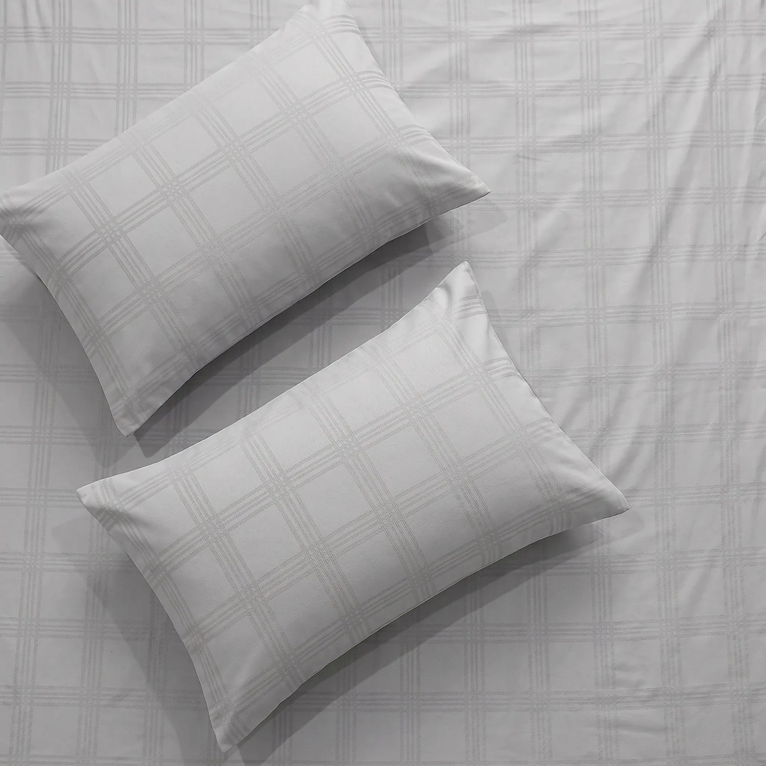 300 TC Super Soft King Bedsheet, Self Woven Checks Design - Silver Grey Checks