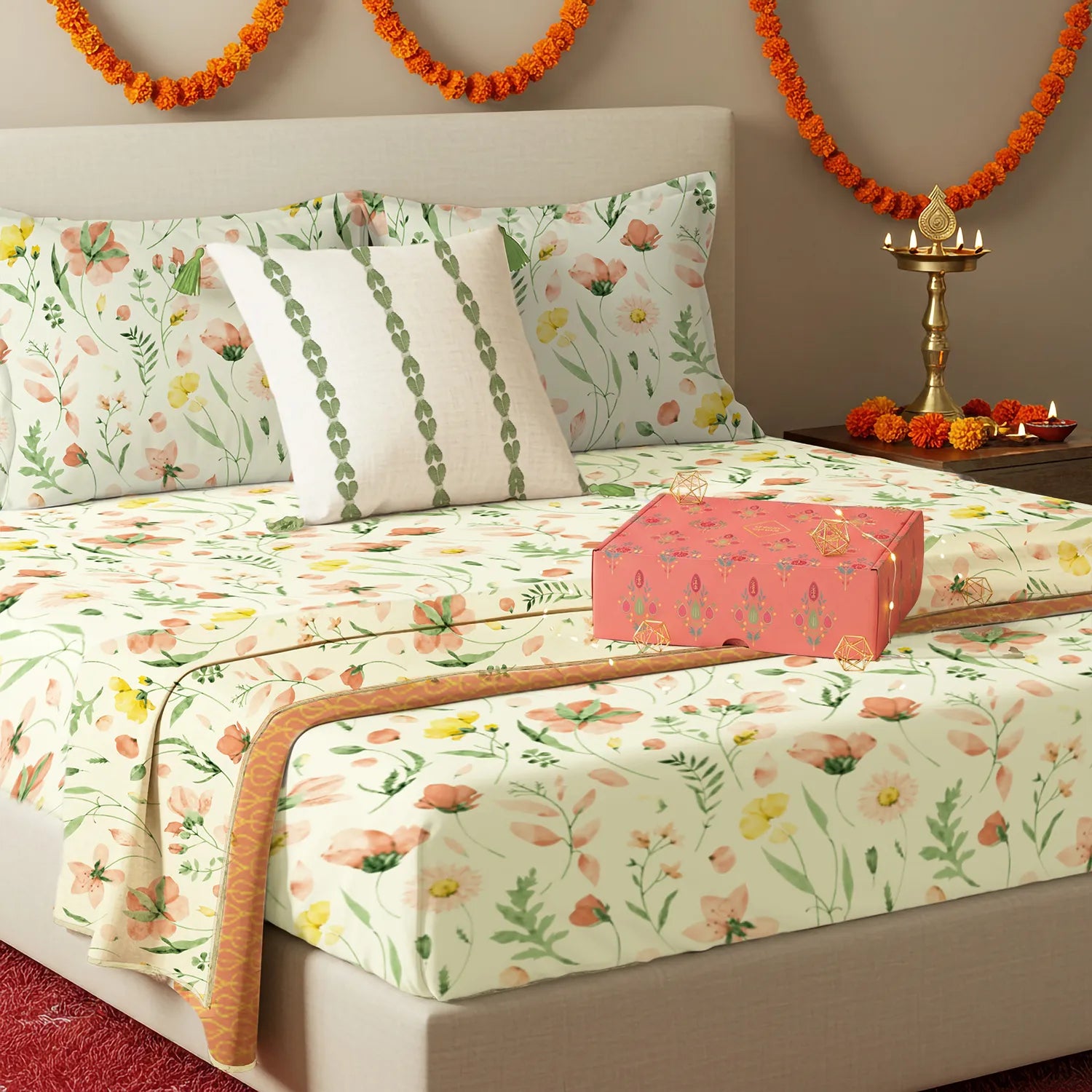 6 Pc Cotton Bedding Set in Gift Box, Meadows Buttercream