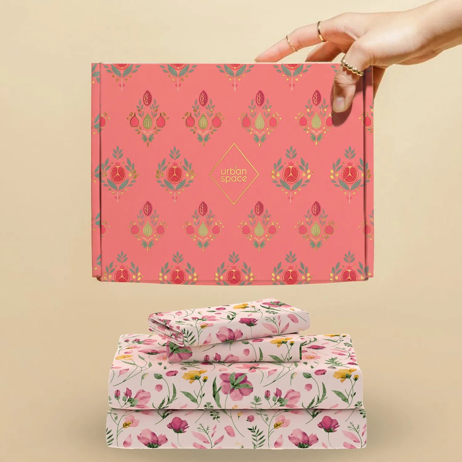200 TC 100% Cotton Bedsheet Set in Gift Box - Meadows Pink