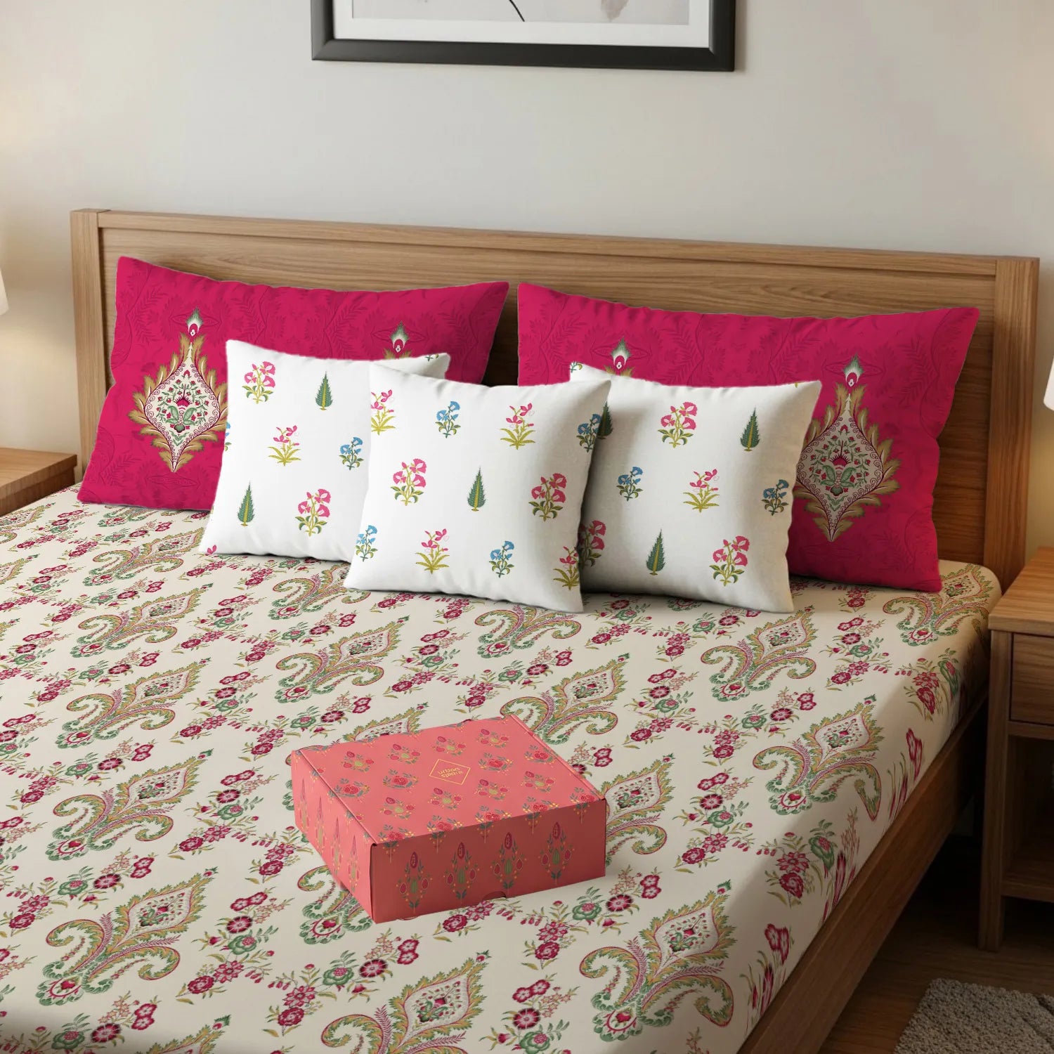 Cotton Double Bedsheet with 3 Cushion Covers in Gift Box Set, Motif Red