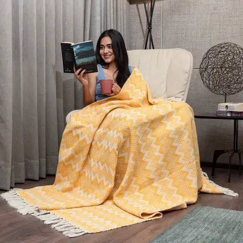Cotton Throw Blanket for Couch / Travel / Picnic - Yellow & White (Non Returnable)